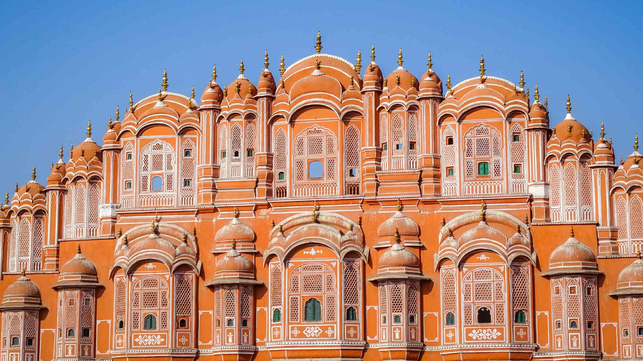 Hawa Mahal Palace, Jaipur, India by Dennis Bunnik